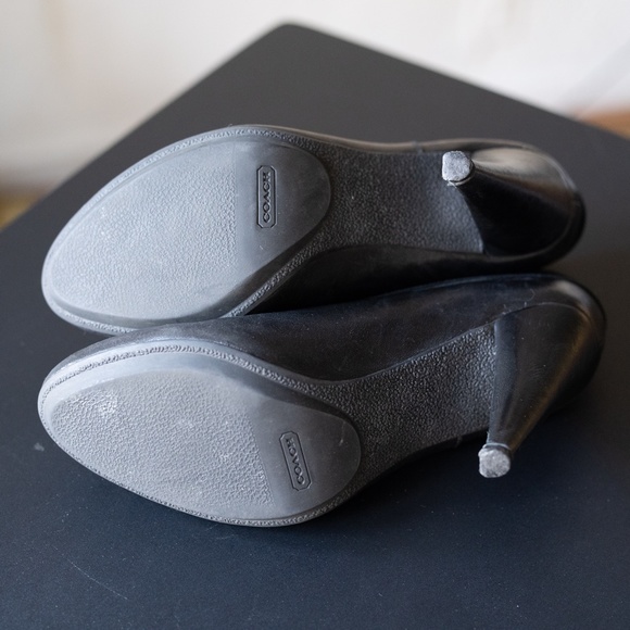 COACH Annika Ankle Bootie Black Soft Leather Size 6 - Picture 4 of 7